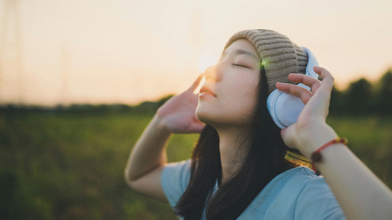 Hoe muziek helpt omgaan met de ups en downs van het leven door stress te verminderen en emotioneel welzijn te ondersteunen